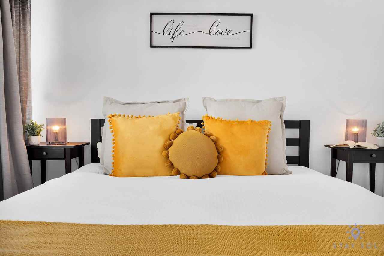 5225 Collins Avenue #1227482P - Photo 5 of 23