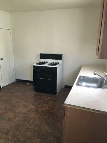 4534 Harding Rd - Photo 2 of 13