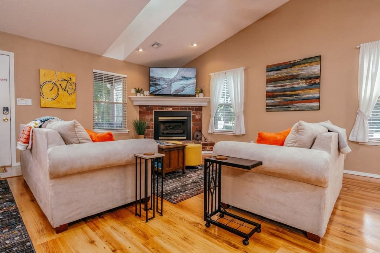 1 Amesbury Dr #1241308P - Photo 3 of 38