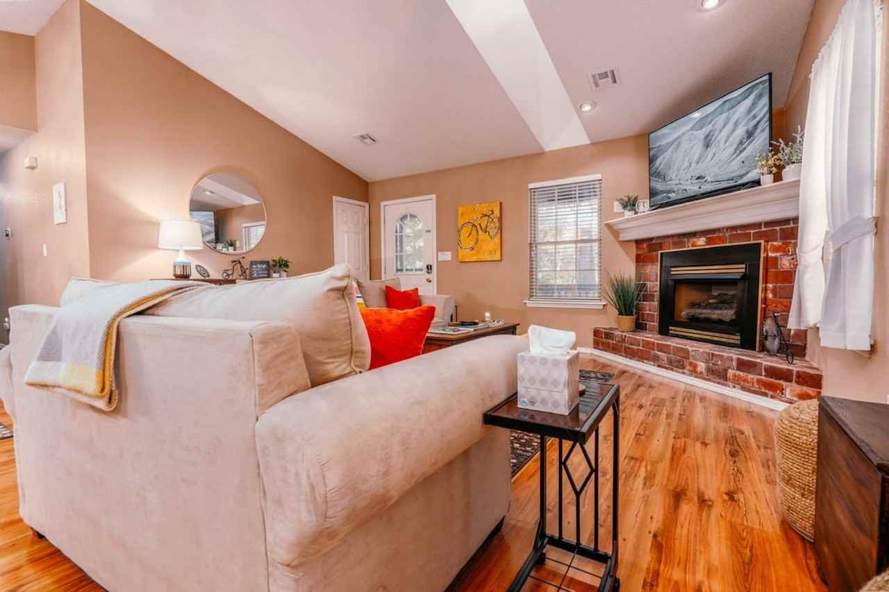 1 Amesbury Dr #1241308P - Photo 4 of 38