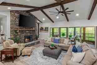 16 Brompton Ln - Photo 1 of 1