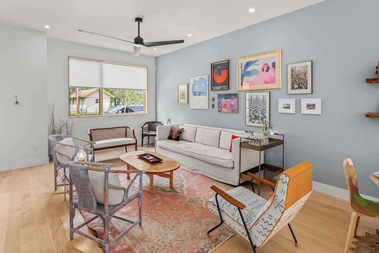 703 Se A St #1241316P - Photo 4 of 35