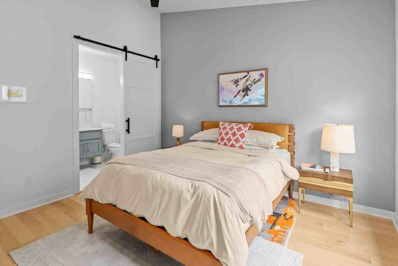 703 Se A St #1241316P - Photo 7 of 35