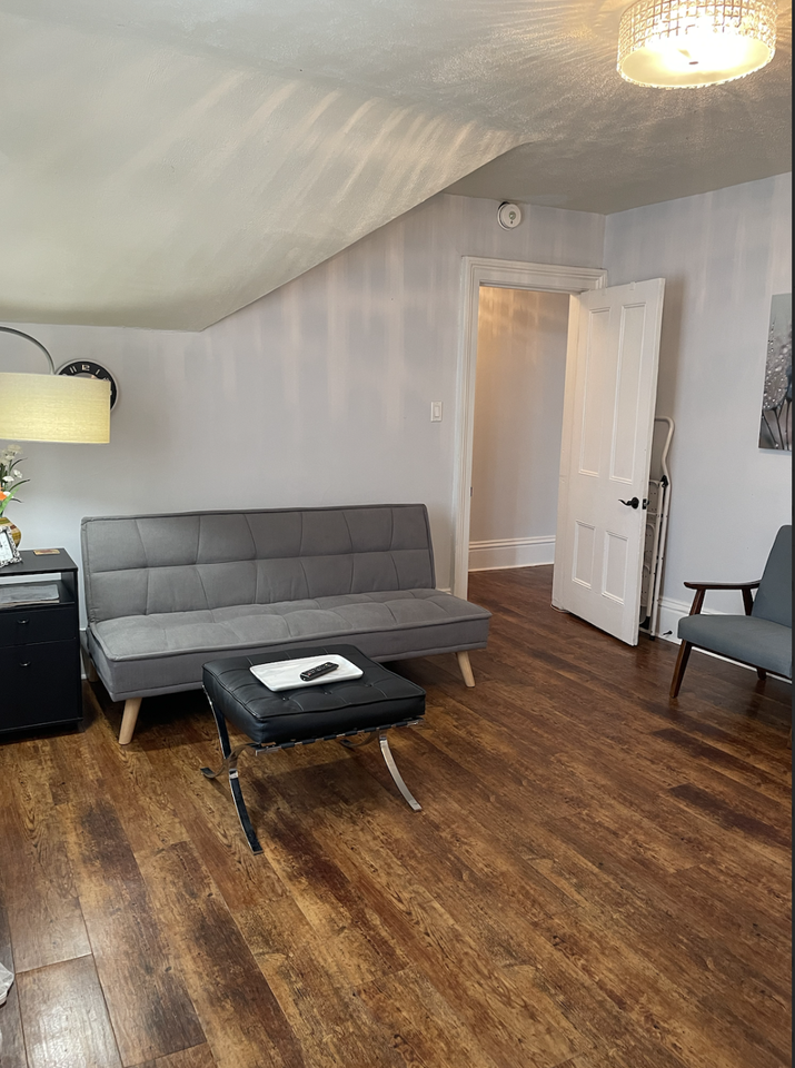 Cedar St & Grand Ave S #B - Photo 3 of 21