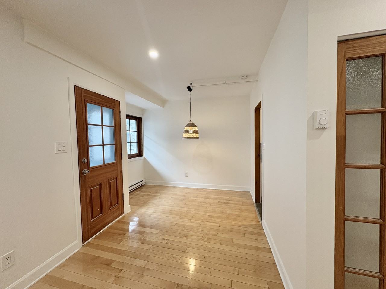 215 Rue de la Commune Ouest #4 - Photo 2 of 10