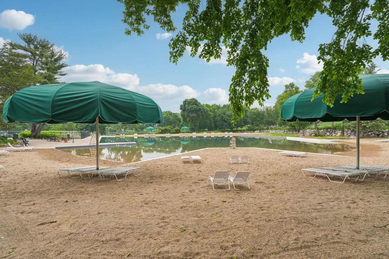 11100 Anderson Lakes Pkwy - Photo 6 of 37