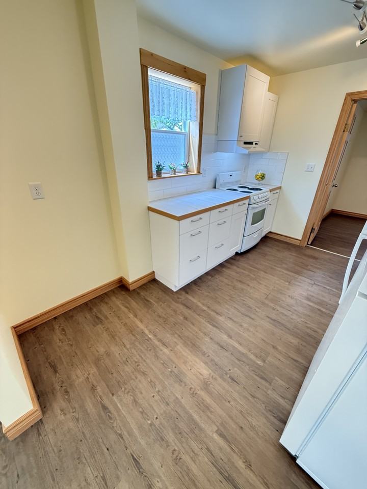 192 Breithaupt Street #A - Photo 3 of 13