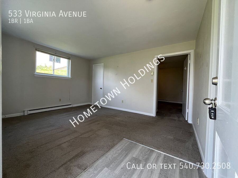 533 Virginia Ave - Photo 2 of 8