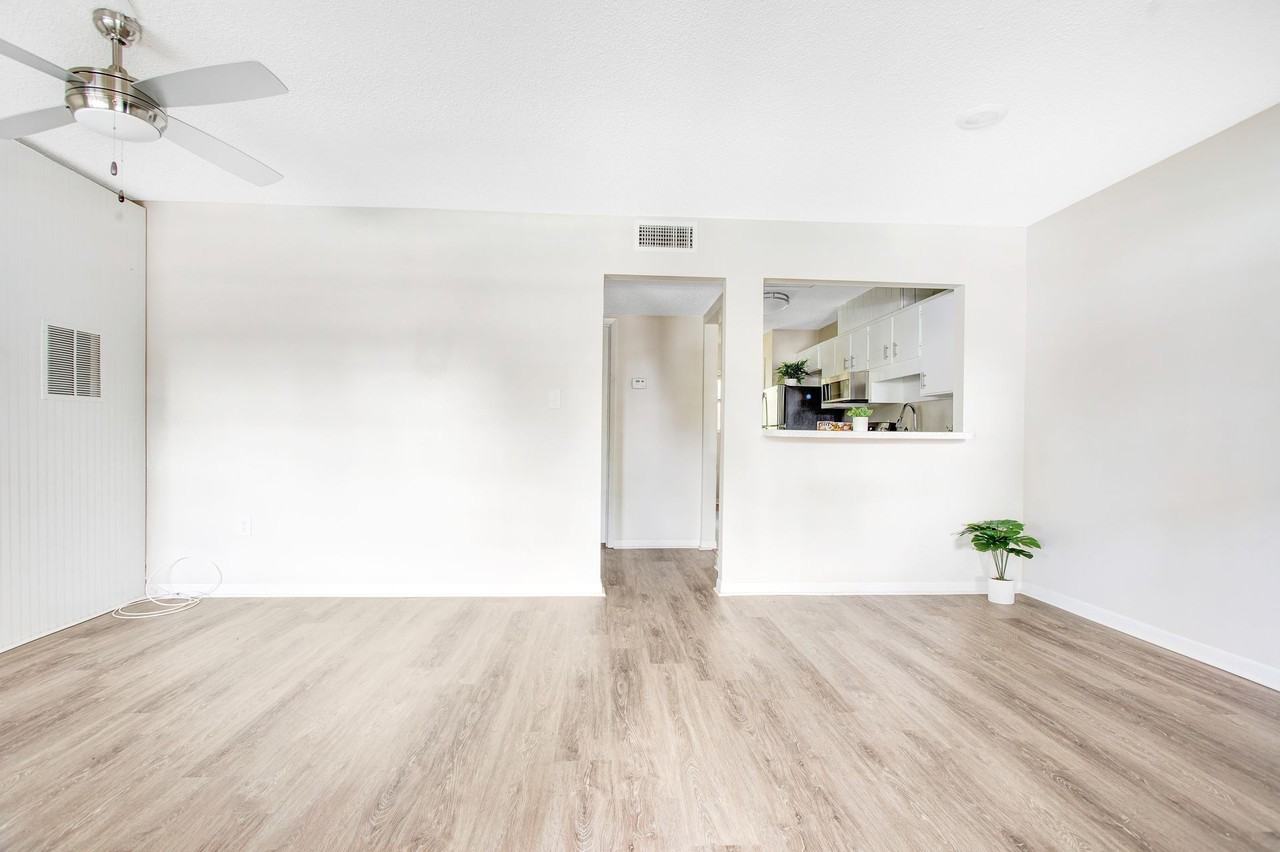 The Henry Apartments | 1 & 2 Bedroom Apartments in Plant City, FL - Photo 4 of 50