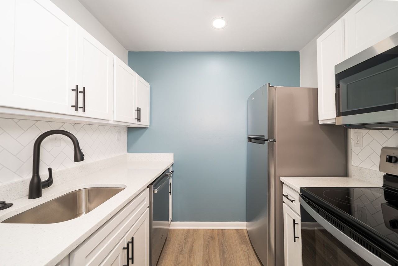 9019 Chesapeake - Photo 2 of 39