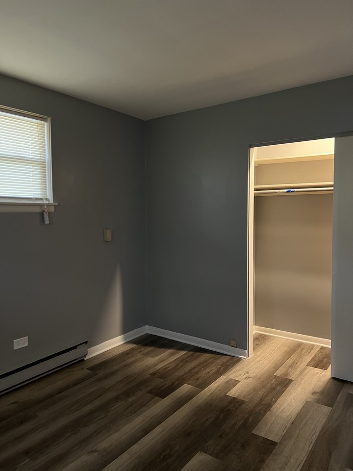 305 South Lodge Lane #2 - Photo 3 of 5