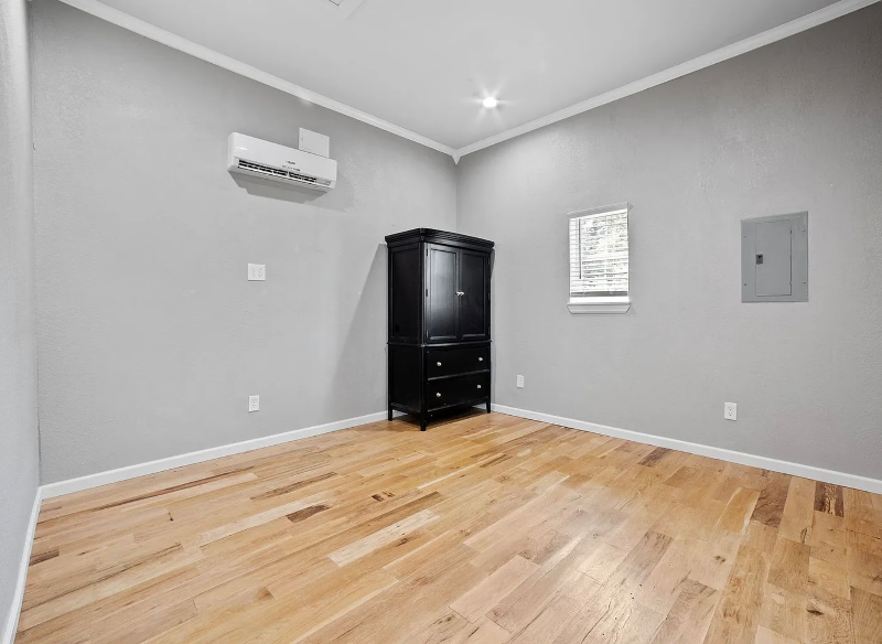 2714 E 15th St #4 - Photo 7 of 7