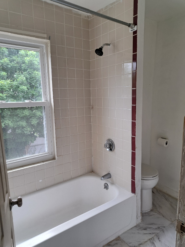 96 Calmar St #2F - Photo 3 of 8