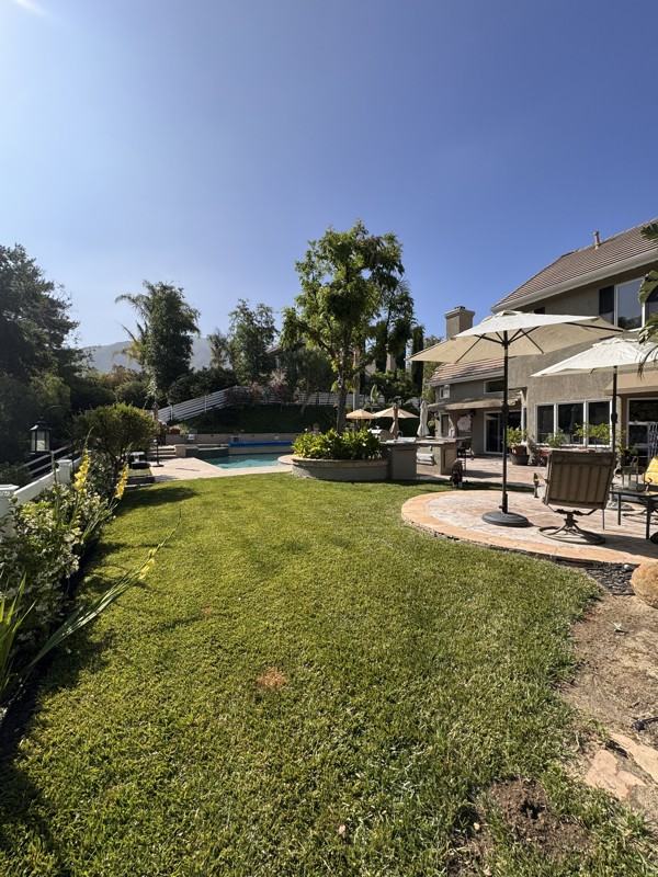 15305 Saddleback Rd - Photo 7 of 50