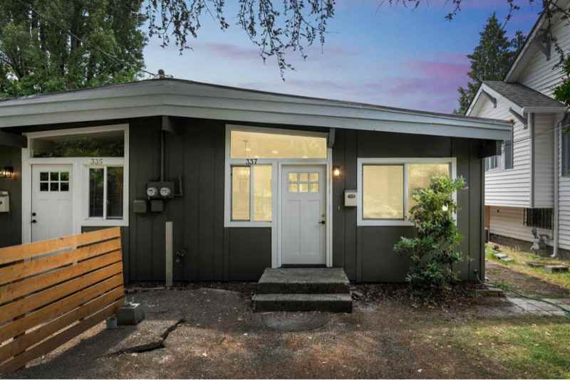 337 Martin Luther King Jr Way - Photo 3 of 15