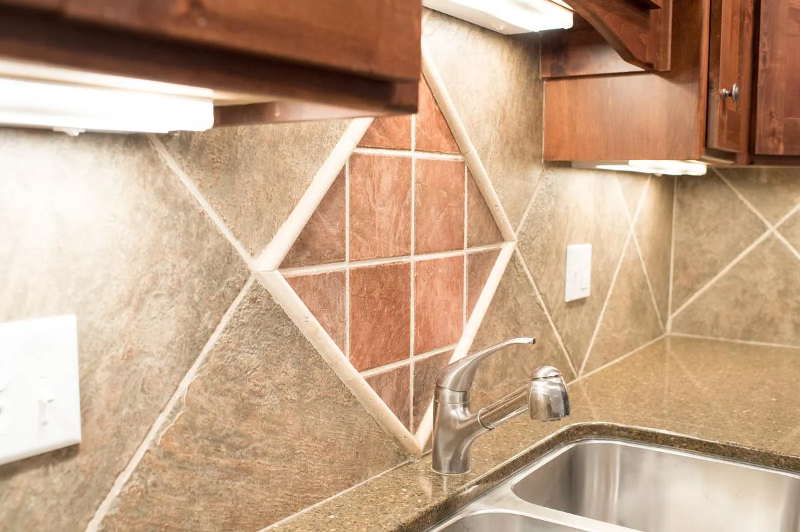 1100 Oaktree Pl - Photo 7 of 19