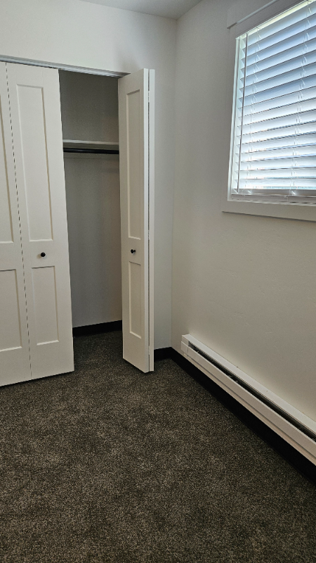 160 N 1st W - Photo 2 of 18