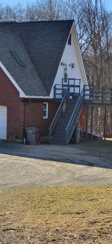 105 Forest St - Photo 2 of 10