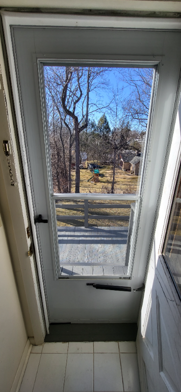 105 Forest St - Photo 4 of 10