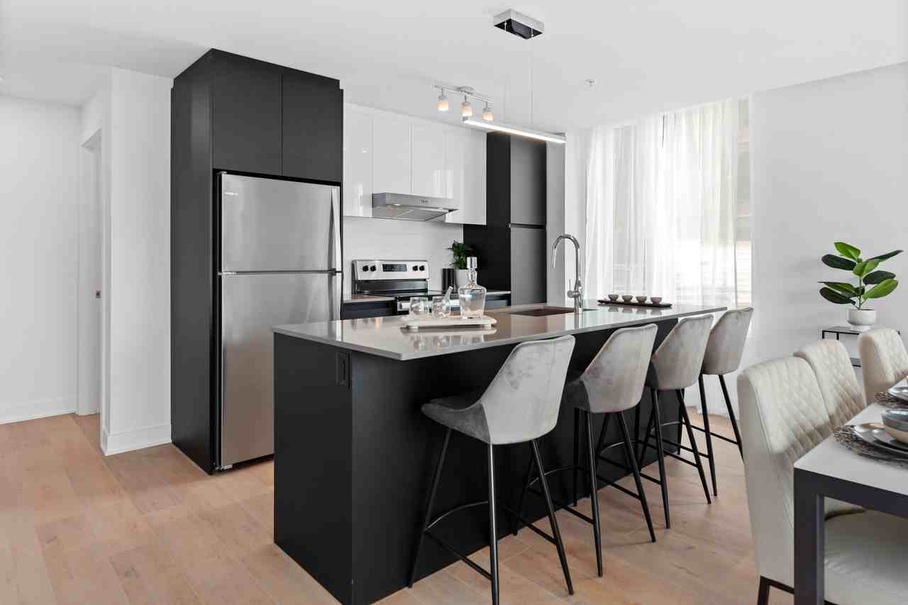 50 Rue de l'Éclipse #715 - Photo 2 of 23