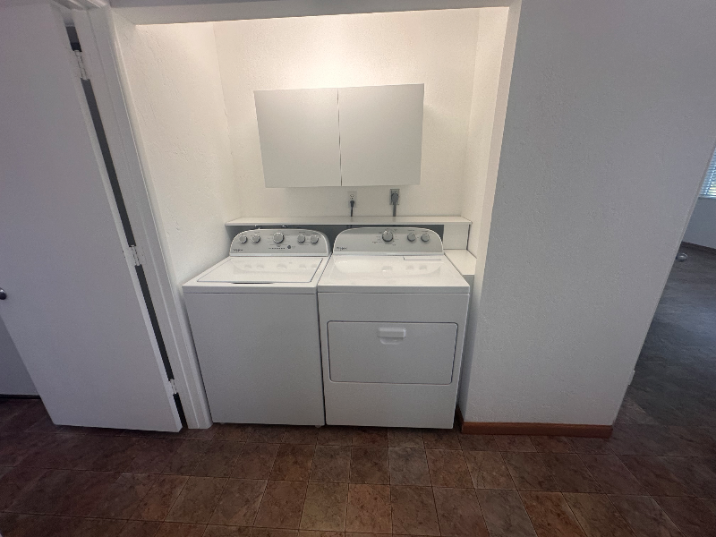 1946 Monte Vista Dr #1946 - Photo 4 of 17