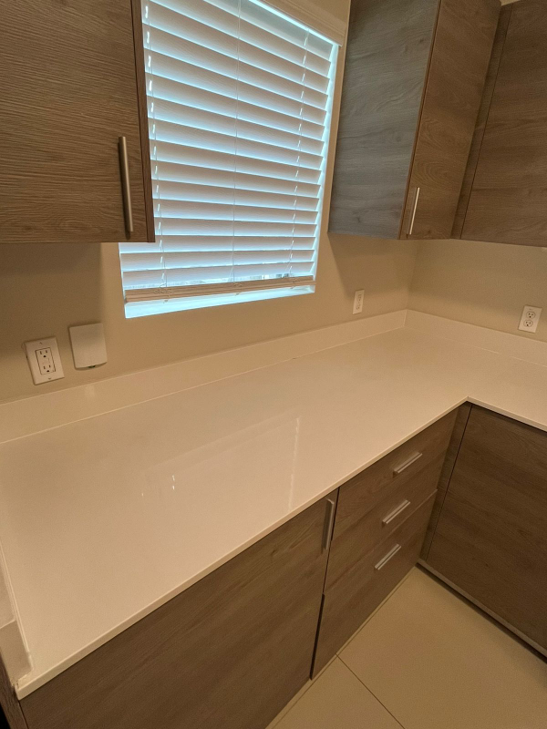 404 Newport Avenue #4 - Photo 3 of 17