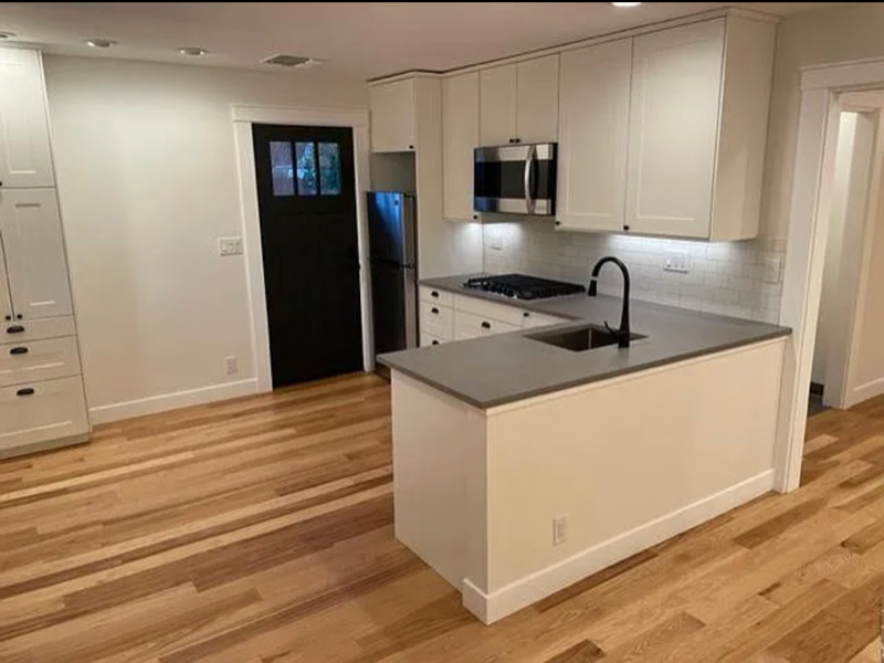 4209 1/2 Arlington Ave - Photo 2 of 10