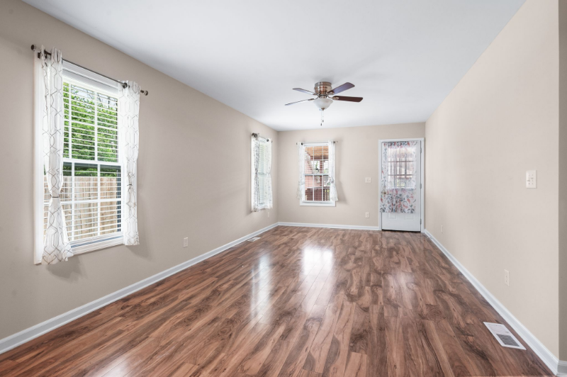 1108 Waverunner Ct E - Photo 3 of 20