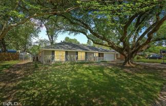 3634 Madison Park Blvd - Photo 1 of 1