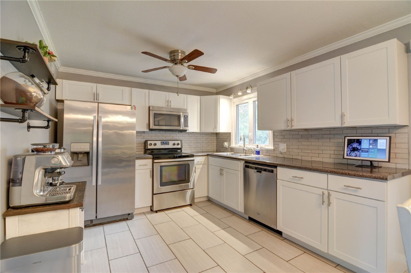 237 W Mark Ave - Photo 2 of 13