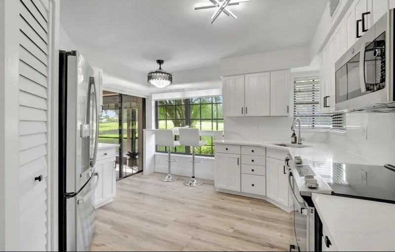 17372 Boca Club Blvd #408 - Photo 3 of 8