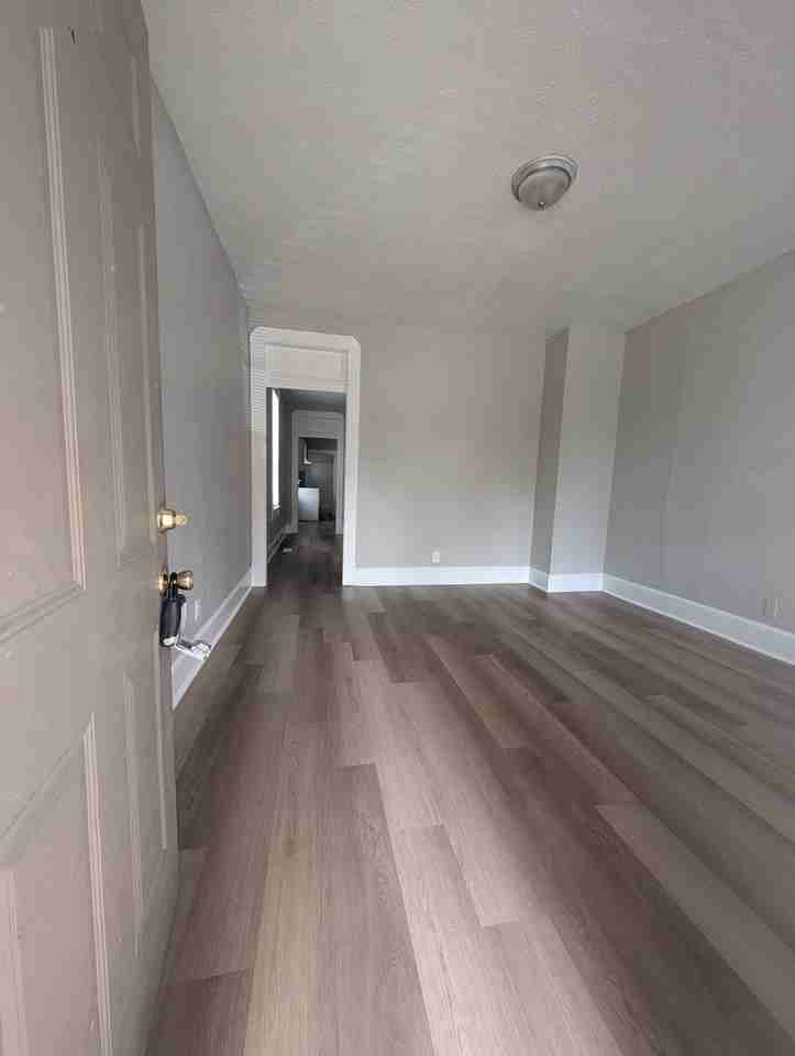 1668 S Talbott St - Photo 2 of 11