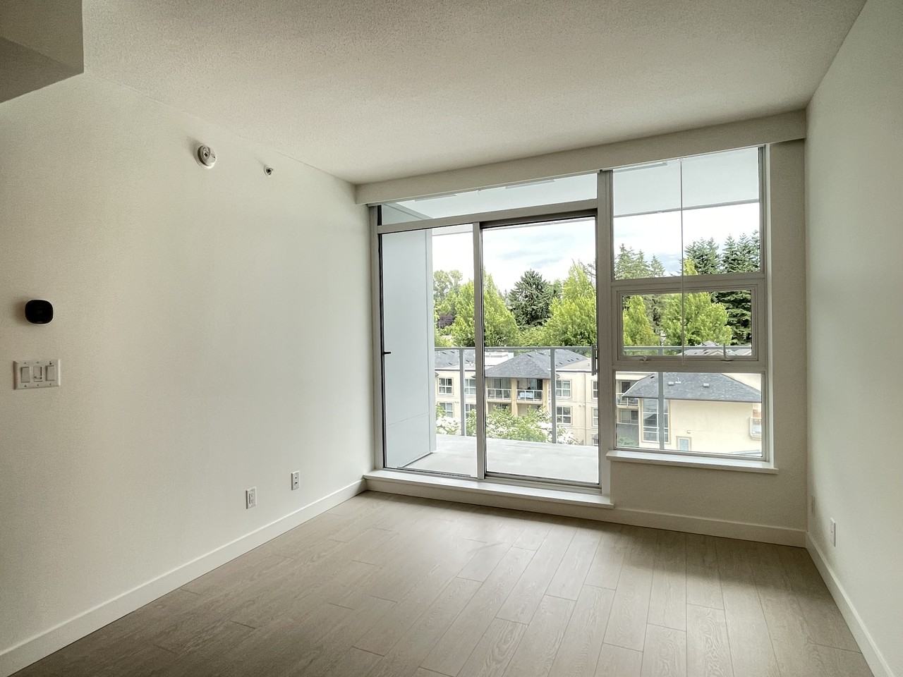 13768 100 Avenue - Photo 3 of 13