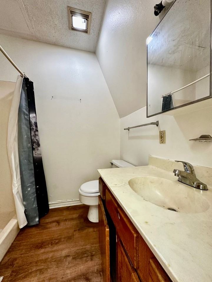 323 A St #3 - Photo 4 of 10