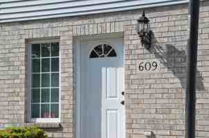 featured image of 607 Nicolet Ave