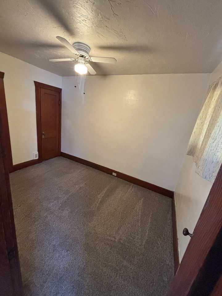 28 E 200 S #28 - Photo 3 of 6
