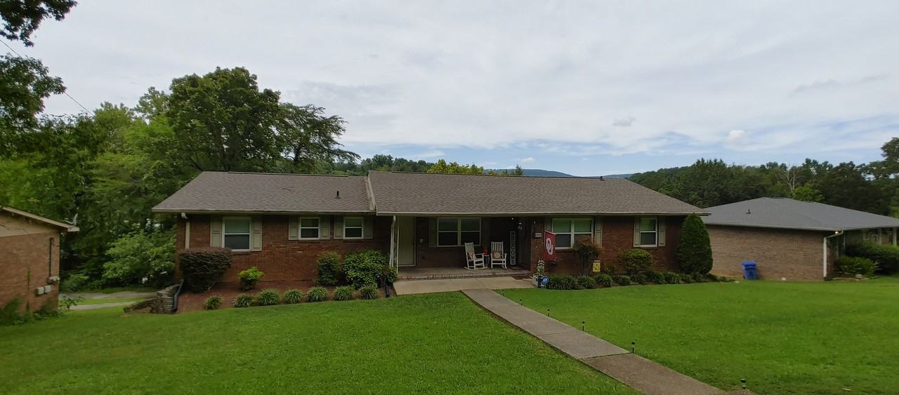 145 Colony Cir - Photo 2 of 20