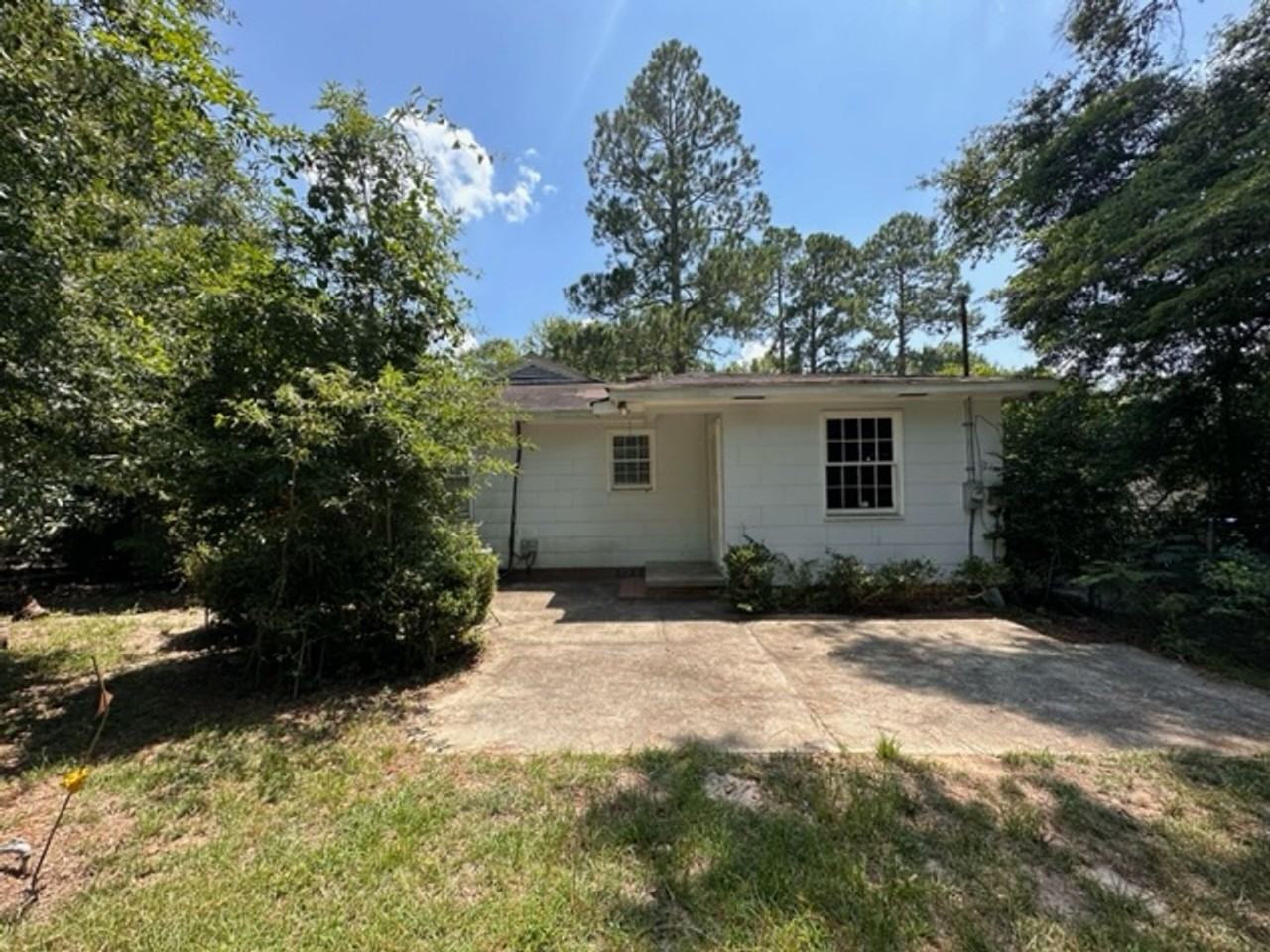 1005 W Moore St - Photo 4 of 12