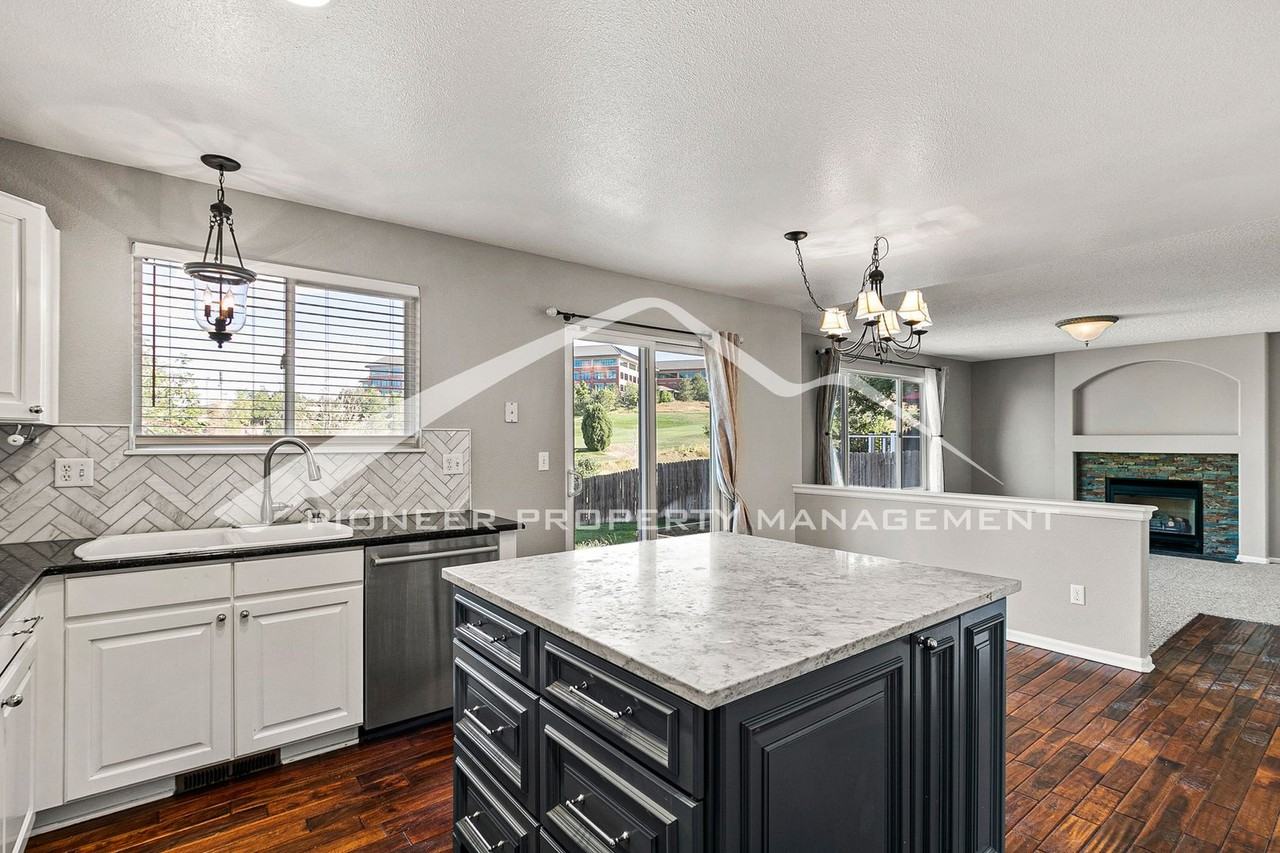 3160 E Yarrow Cir - Photo 4 of 21