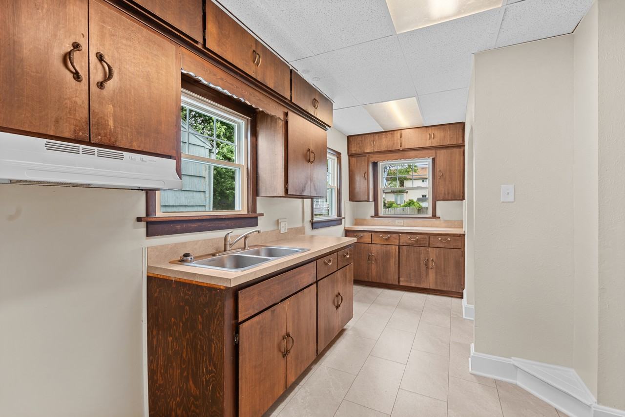 180 Eldred Ave #NA - Photo 7 of 28