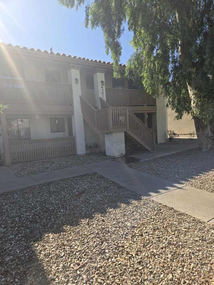 4307 N 21st Dr #3 - Photo 5 of 13