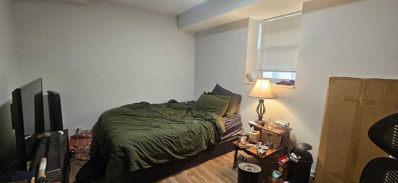 2952 W Nelson St - Photo 2 of 14