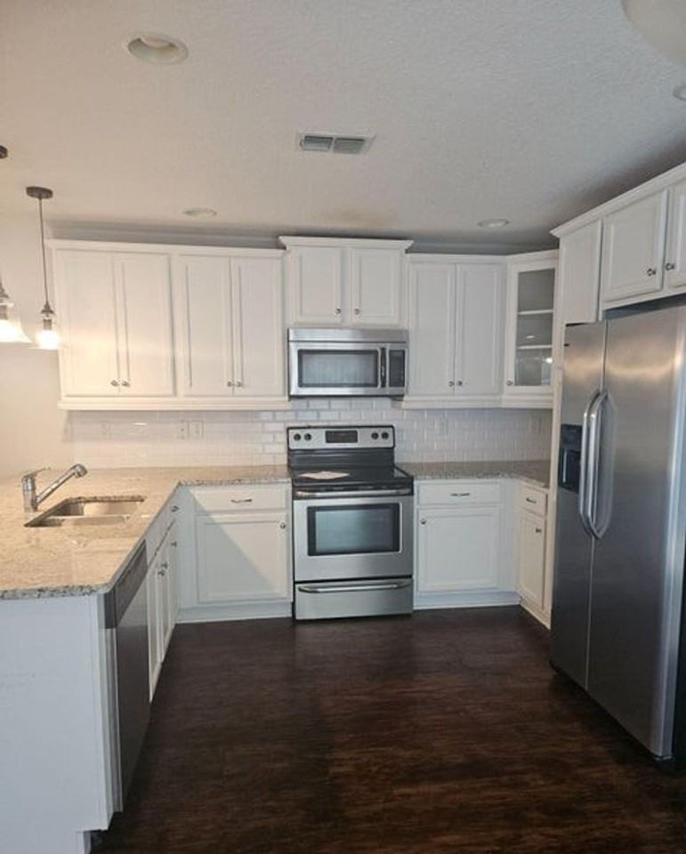 1002 Ingleside Ave - Photo 3 of 14