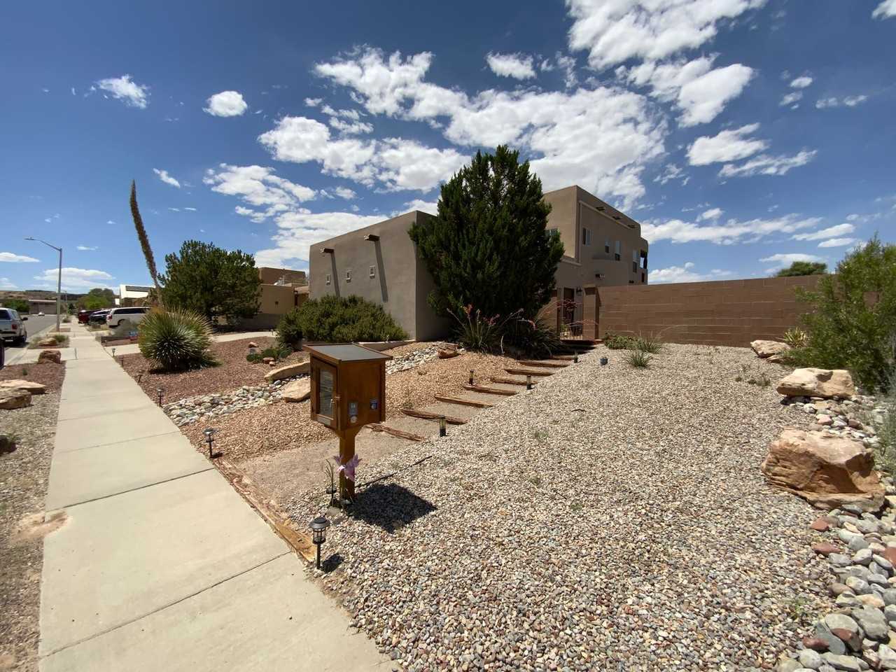 6323 Pima Pl Nw - Photo 2 of 46