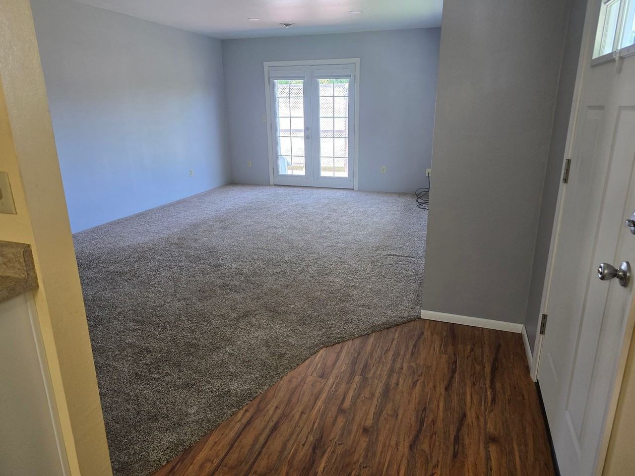 2368 Redwood Ave - Photo 7 of 22