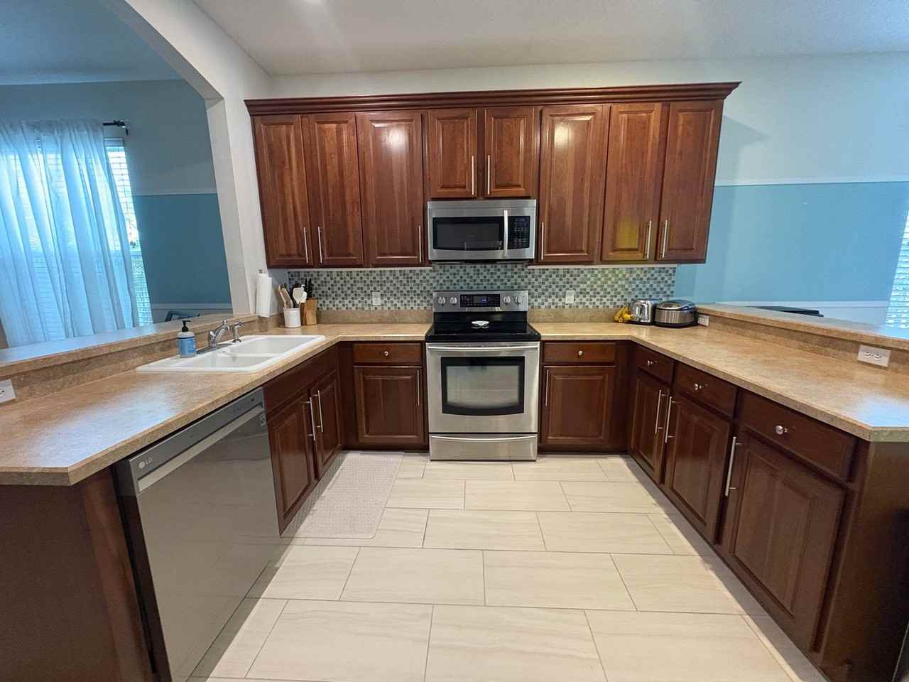 6907 Beargrass Road - Photo 4 of 12