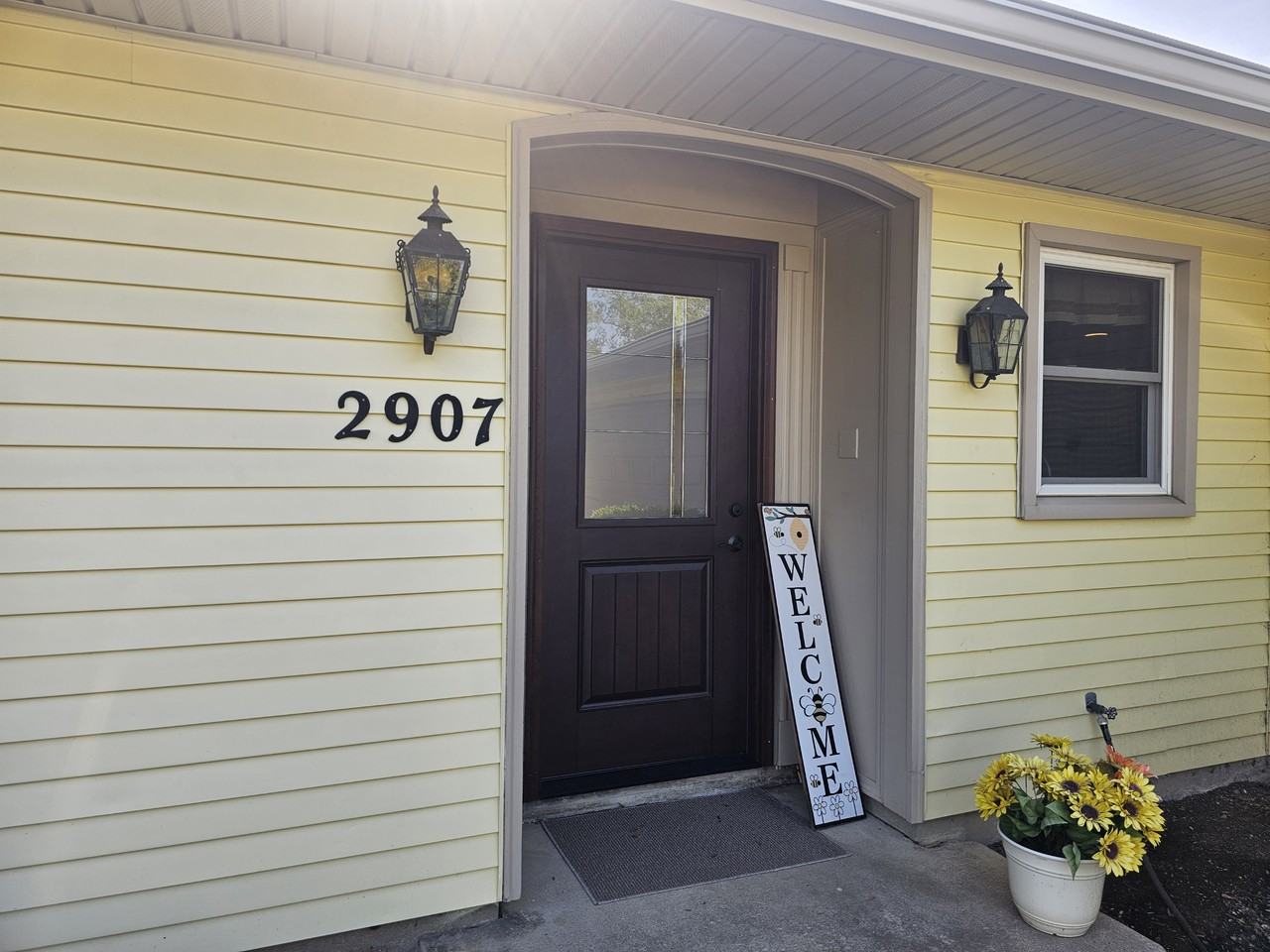2907 Greenbriar Dr #NA - Photo 2 of 40