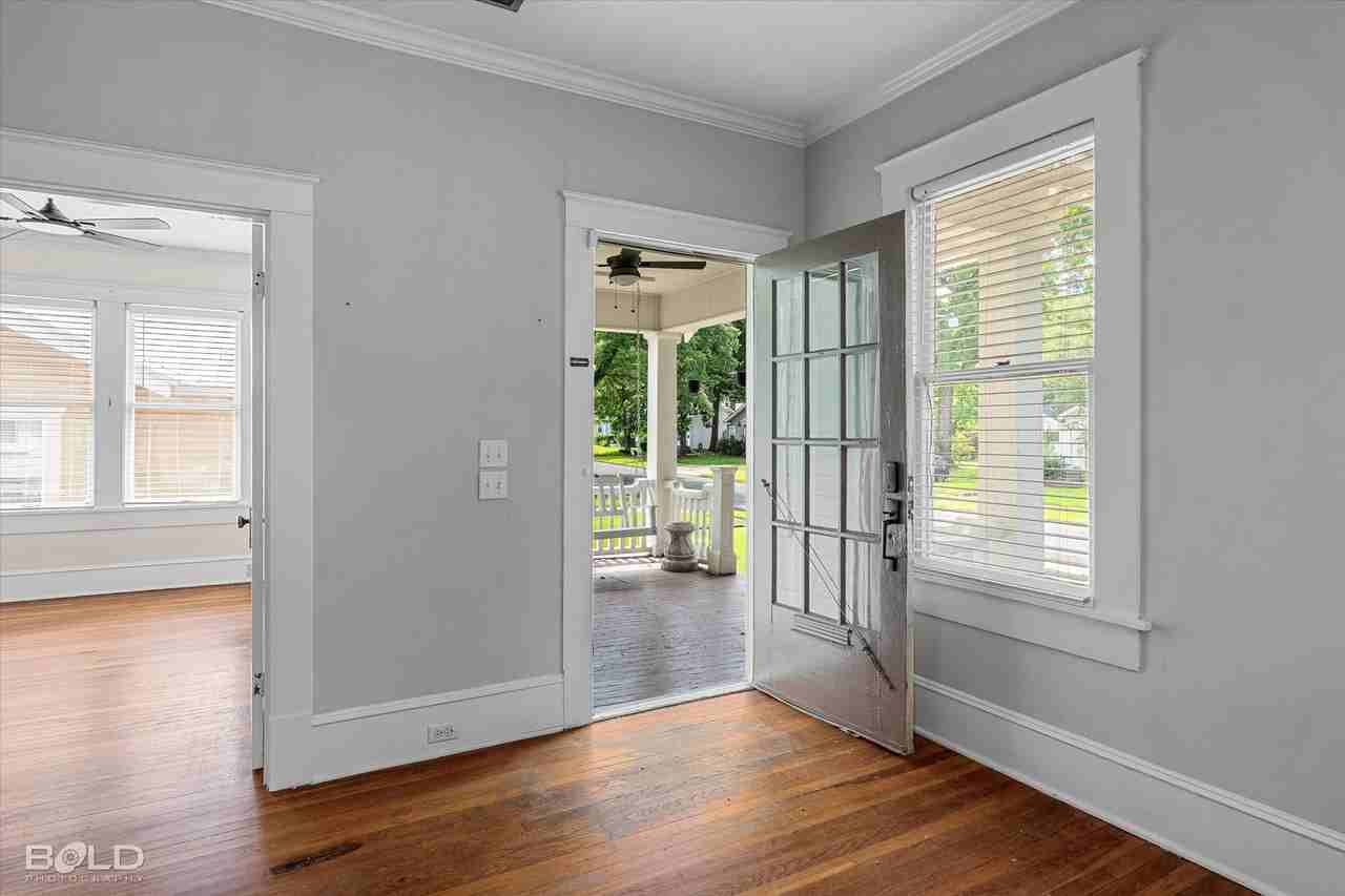 840 Fairview St #NA - Photo 5 of 32