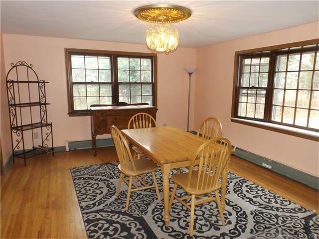 3 Partridge Ln - Photo 2 of 29