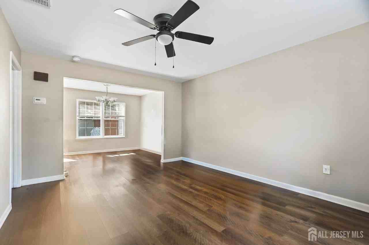 29 Byrnes Lane West - Photo 2 of 5